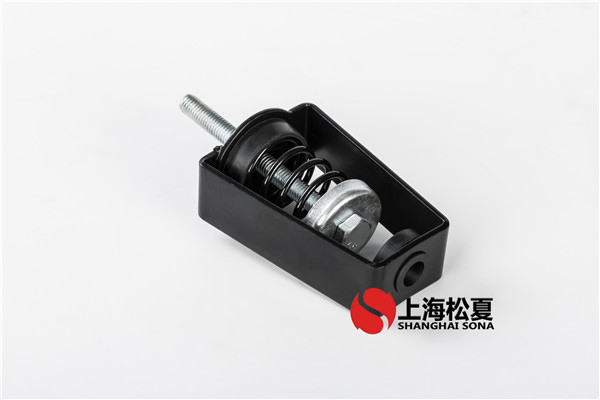 安裝動臂彈簧減震器時必須注意什么？
